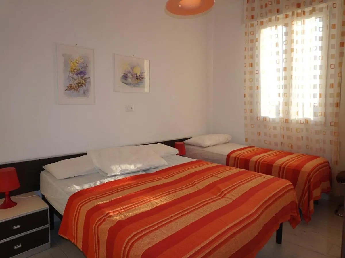 Comfy Flat With Balcony And Shared Pool - Beahost Apartment Porto Santa Margherita di Caorle Italy
