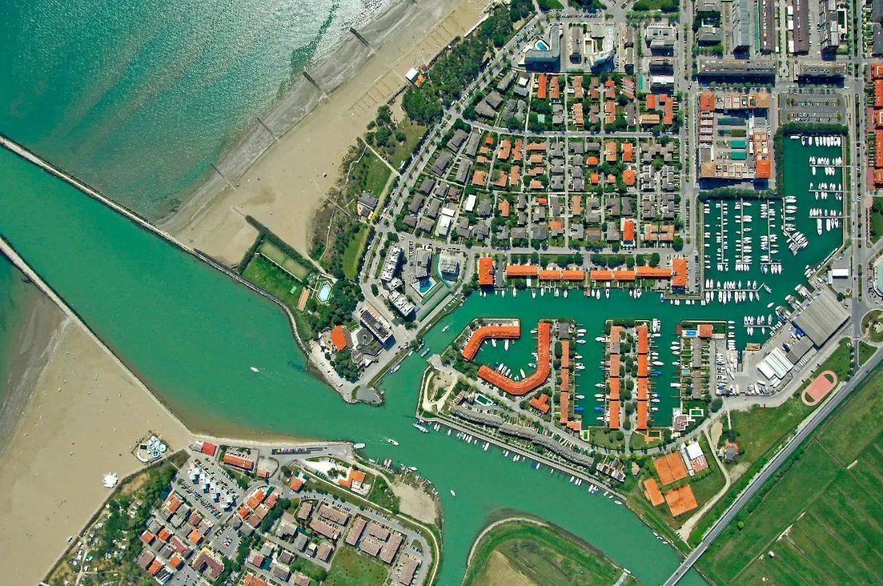 Comfy Flat With Balcony And Shared Pool - Beahost Apartment Porto Santa Margherita di Caorle