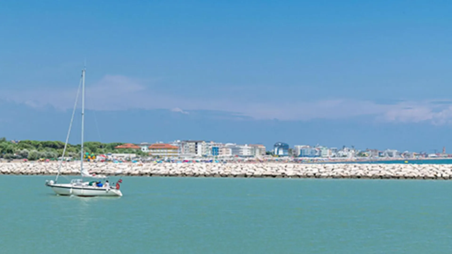 Comfy Flat With Balcony And Shared Pool - Beahost Apartment Porto Santa Margherita di Caorle Italy